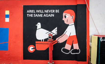 Murales a Tel Aviv, dedicato a Ariel Bibas.