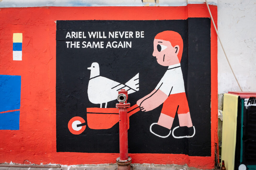 Murales a Tel Aviv, dedicato a Ariel Bibas.